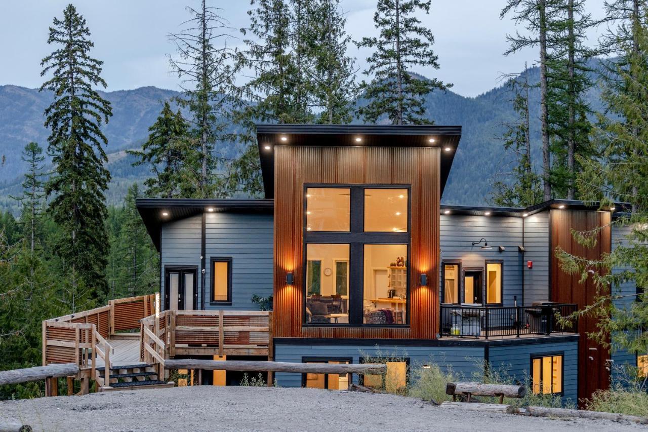 Ski In Ski Out With Huge Game Room And Hot Tub Fernie Luaran gambar