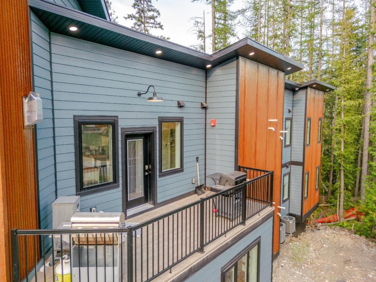 Ski In Ski Out With Huge Game Room And Hot Tub Fernie Luaran gambar