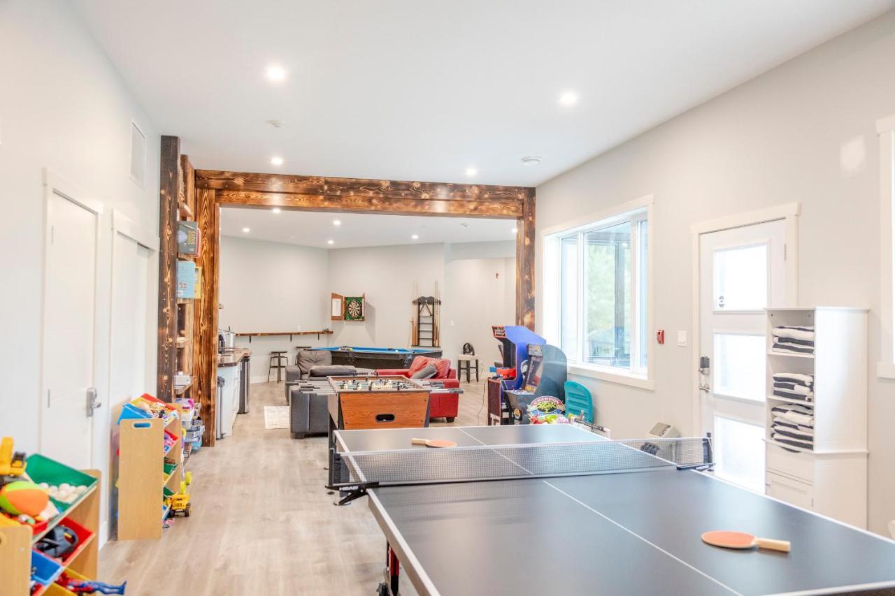 Ski In Ski Out With Huge Game Room And Hot Tub Fernie Luaran gambar
